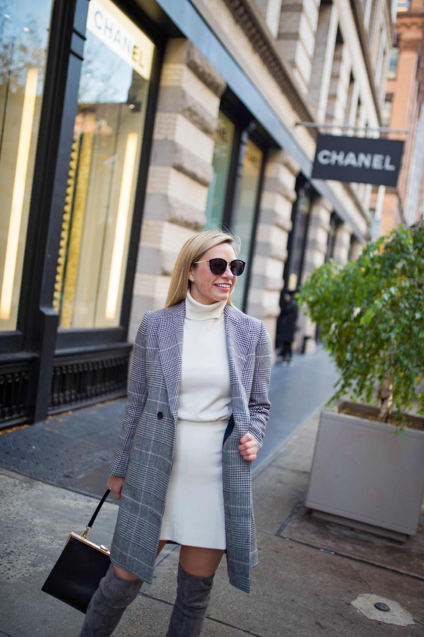 How To Wear Winter White - Blush & Blooms